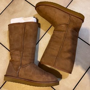 Y’all Chestnut Boots Size 9